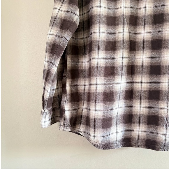 Garage White & Brown Plaid “Dylan” Oversized Button Down Flannel Shirt – XS/S - Picture 12 of 16